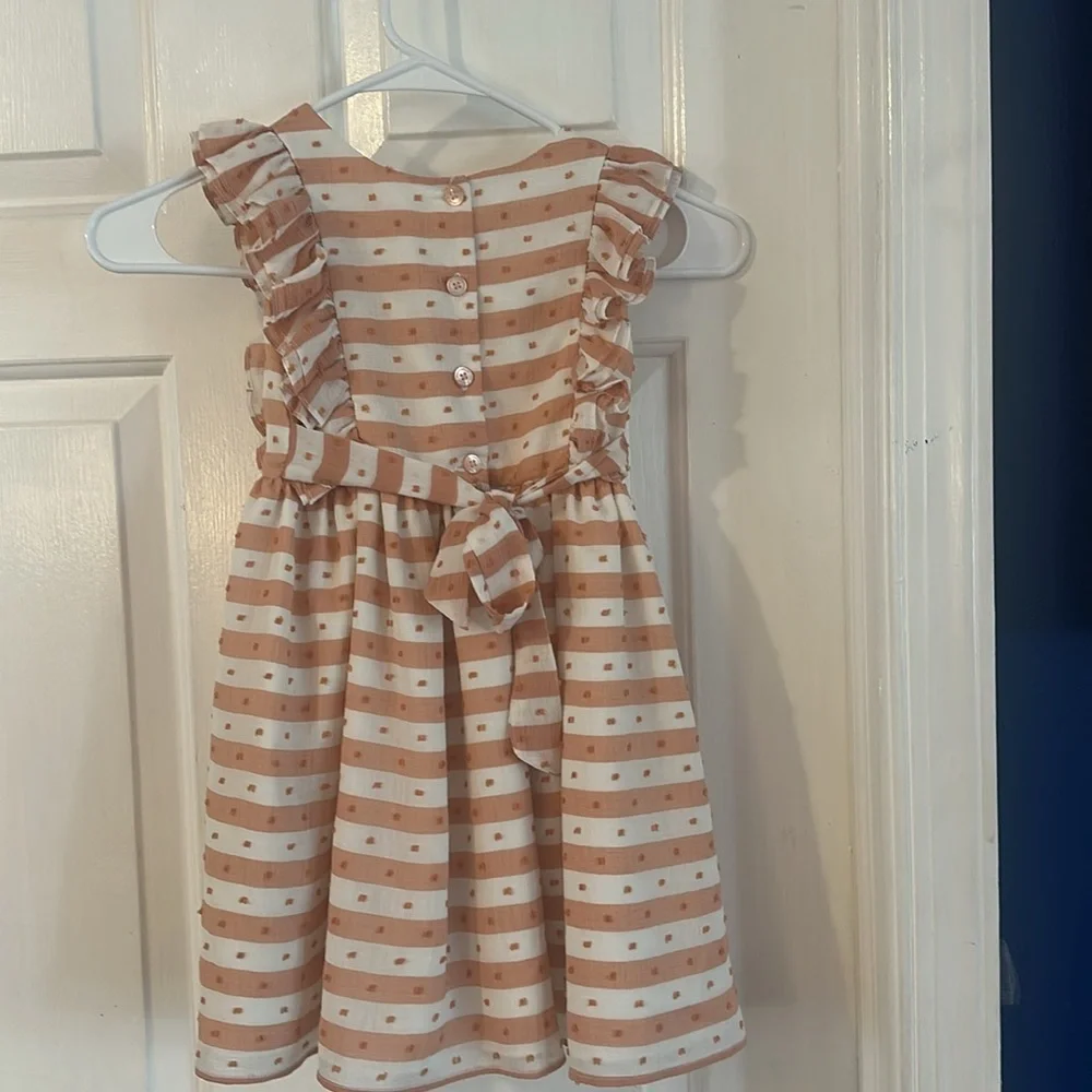 Pastourelle by Pippa & Julie White & Tan Sleeveless Sundress with Flutter Sleeve